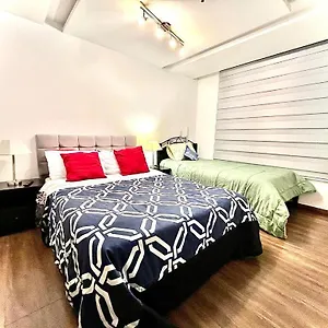 Apartamento Departamento De Lujo En La Carolina, Quito